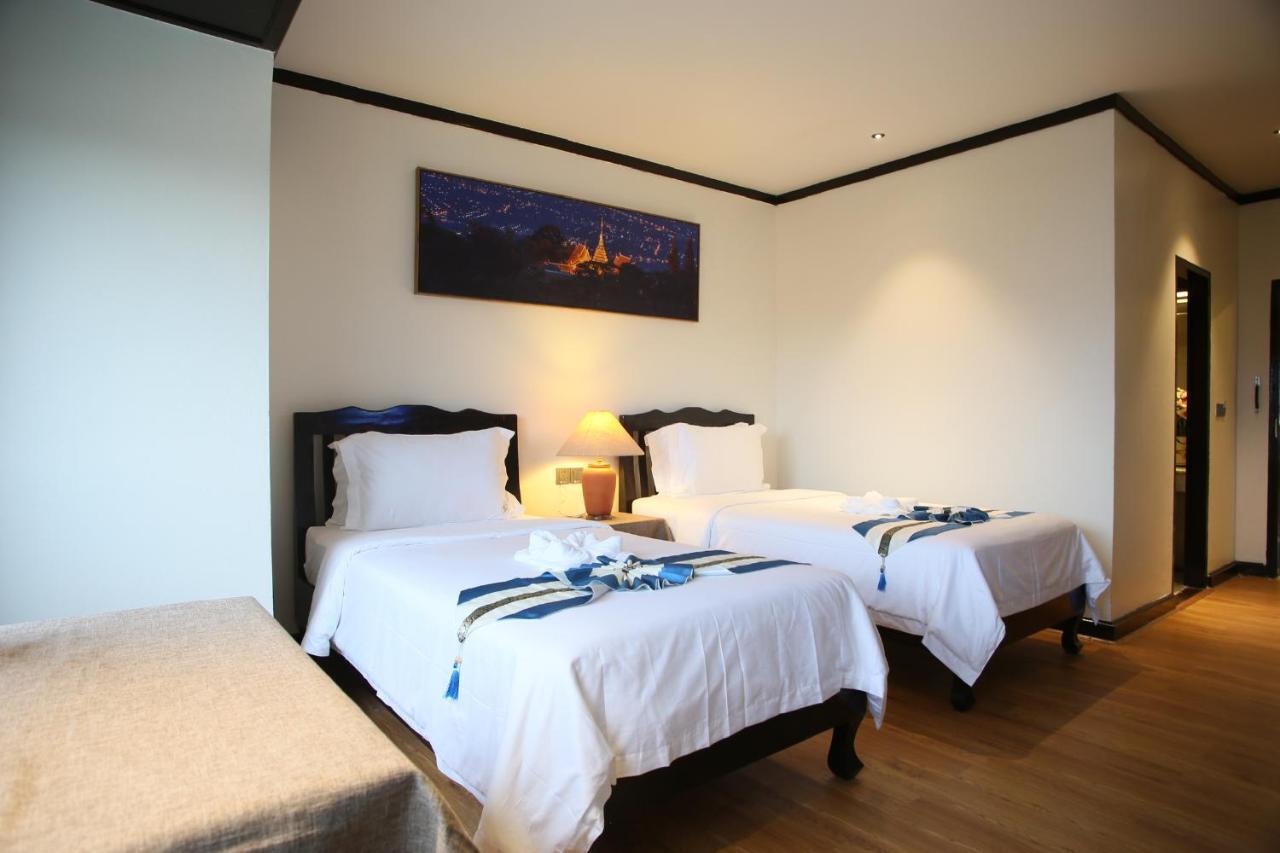 Thapaeplacehotel Чиангмай Экстерьер фото