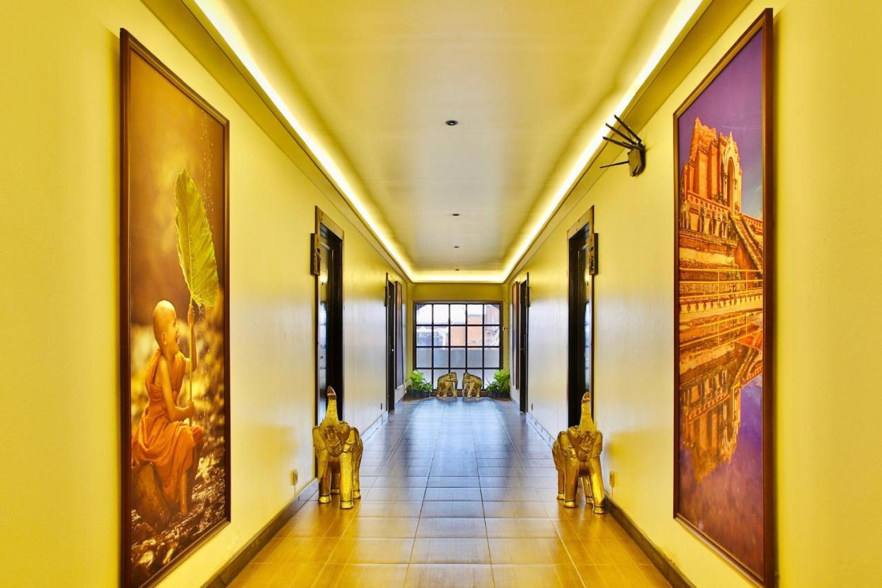 Thapaeplacehotel Чиангмай Экстерьер фото